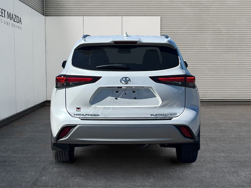 2024 Toyota Highlander Platinum AWD