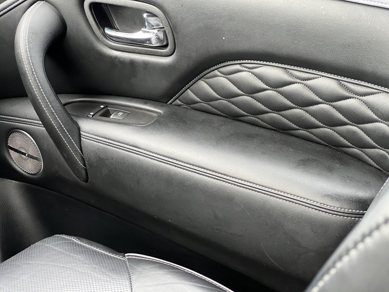 2021 INFINITI QX80 LUXE 7-Passenger