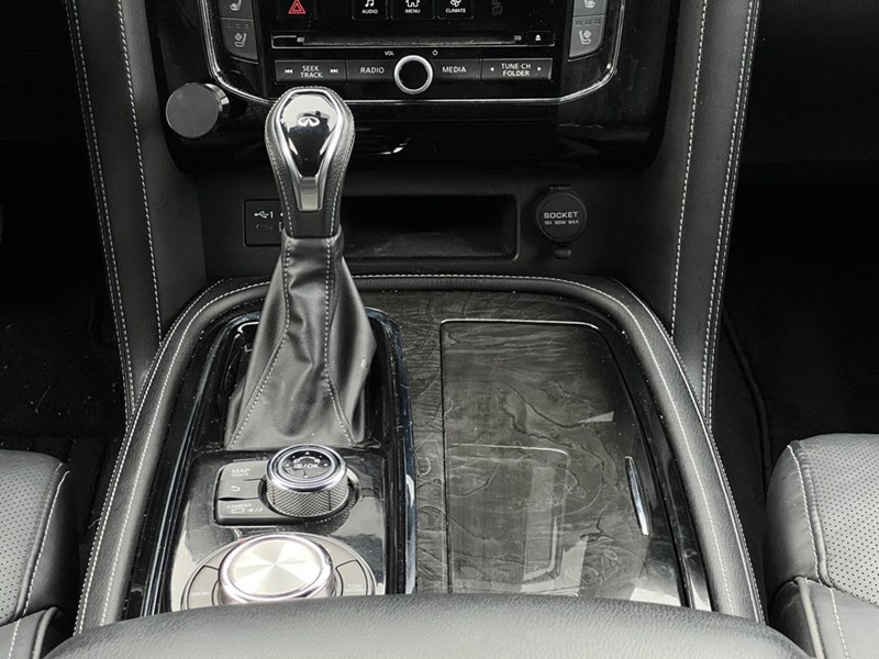 2021 INFINITI QX80 LUXE 7-Passenger
