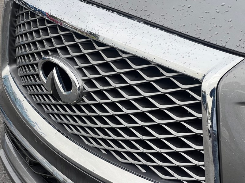 2021 INFINITI QX80 LUXE 7-Passenger