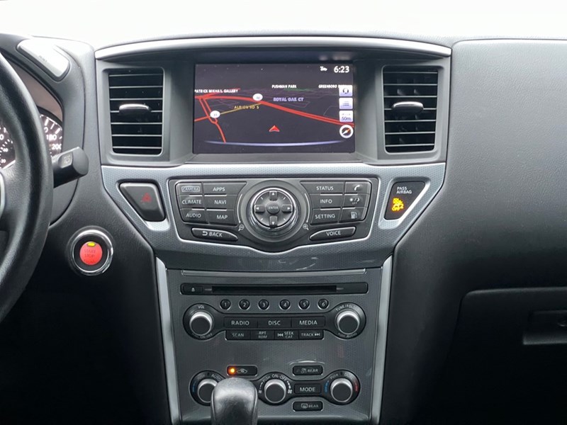 2018 Nissan Pathfinder 4x4 Midnight Edition