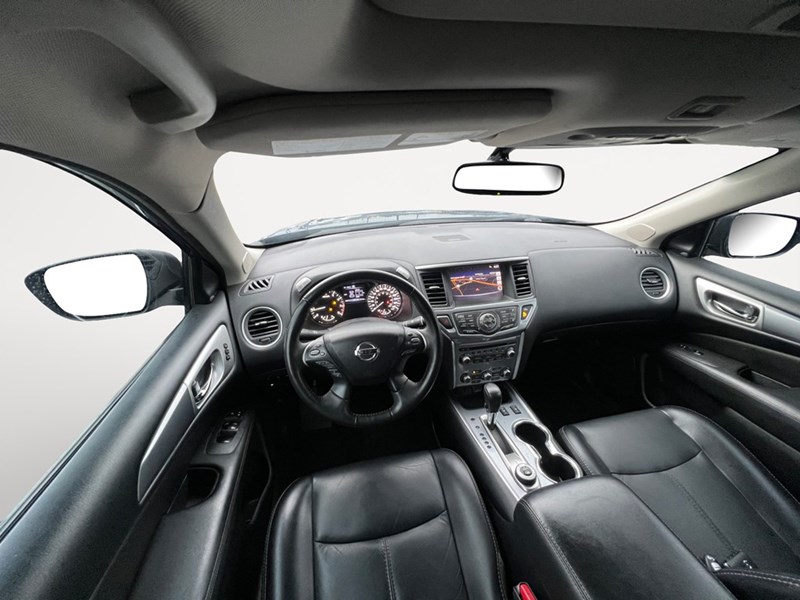 2018 Nissan Pathfinder 4x4 Midnight Edition