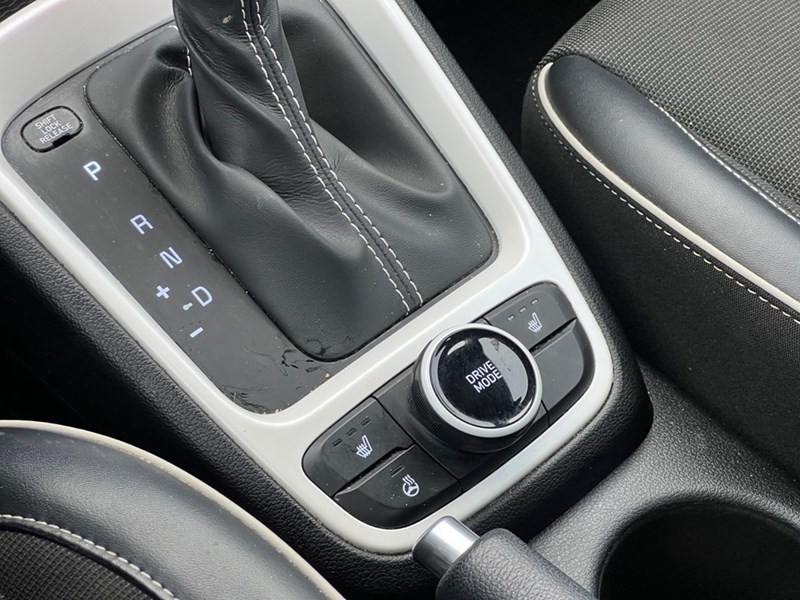 2021 Hyundai Venue Trend IVT w/Urban Pkg/Black Interior