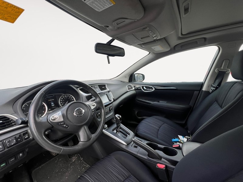 2017 Nissan Sentra 4dr Sdn CVT SV