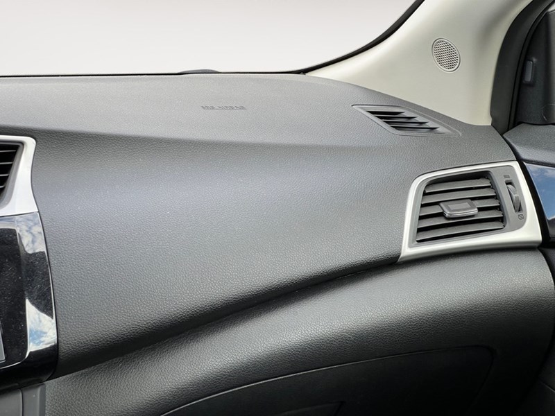 2017 Nissan Sentra 4dr Sdn CVT SV