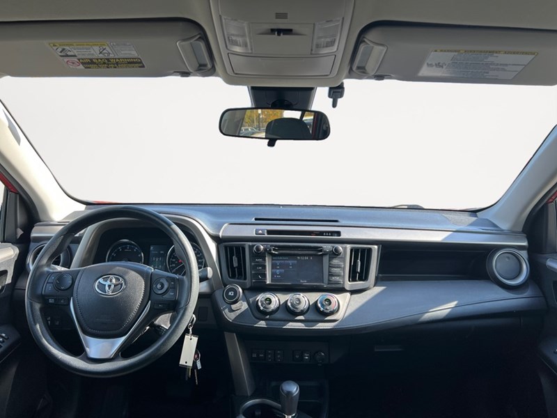 2017 Toyota RAV4 AWD 4dr LE