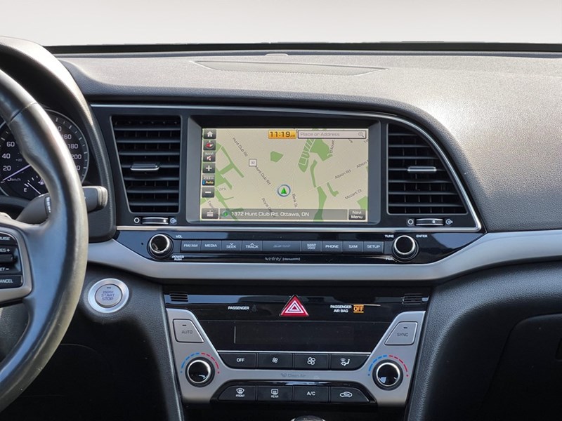 2017 Hyundai Elantra 4dr Sdn Auto Limited SE