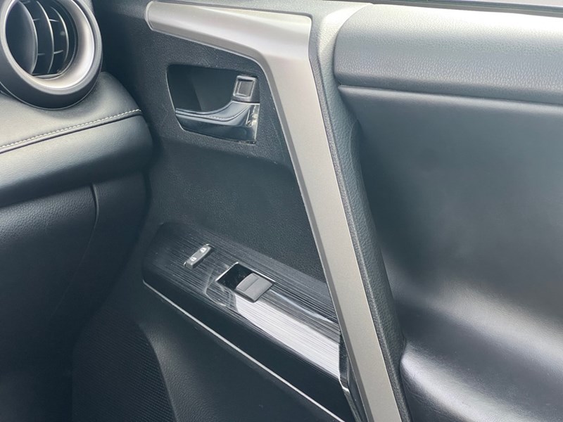 2018 Toyota RAV4 AWD XLE