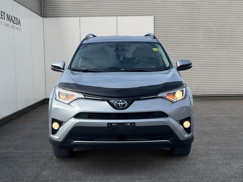 2018 Toyota RAV4 AWD XLE