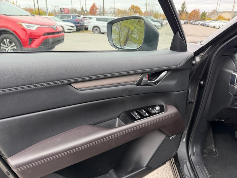 2023 Mazda CX-5 Signature AWD