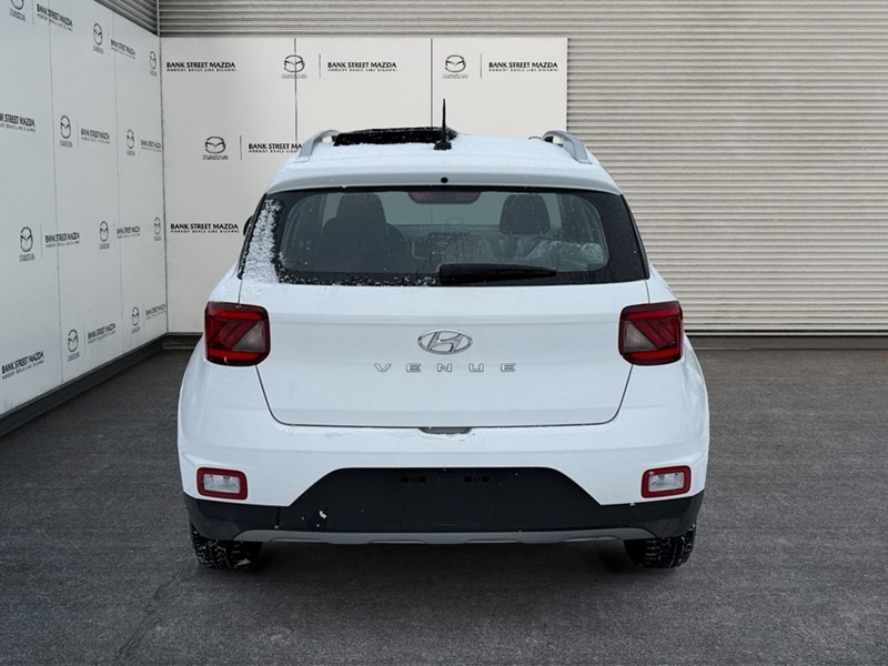 2023 Hyundai Venue Preferred IVT