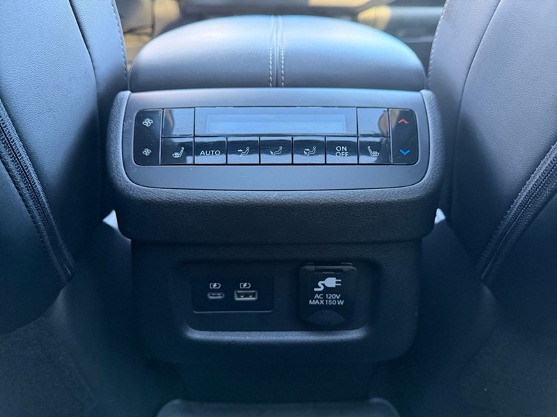 2023 Nissan Pathfinder Platinum 4WD