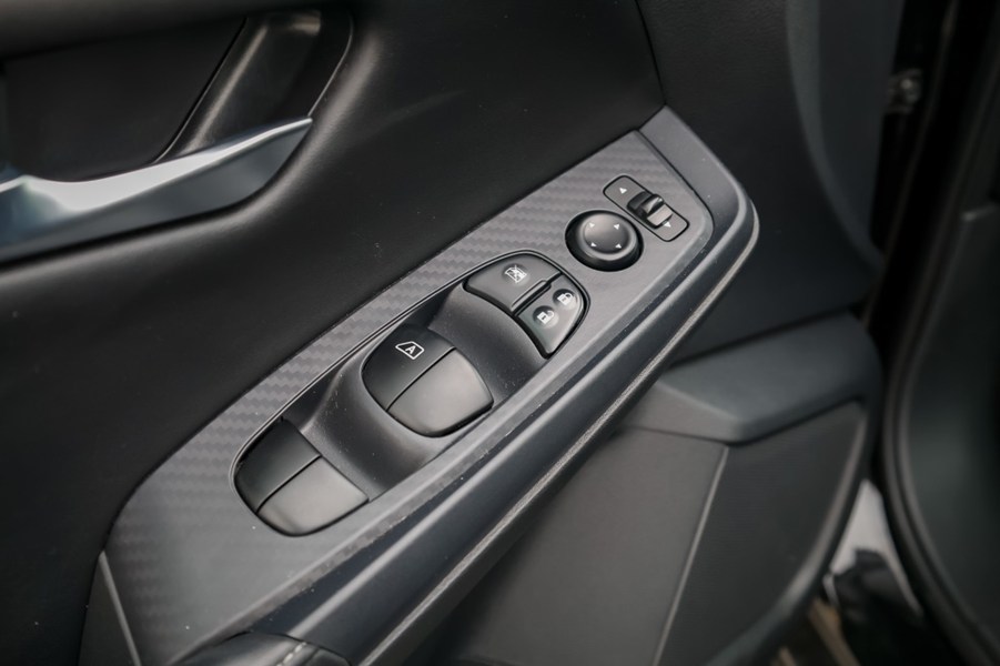 2023 Nissan Sentra SV CVT