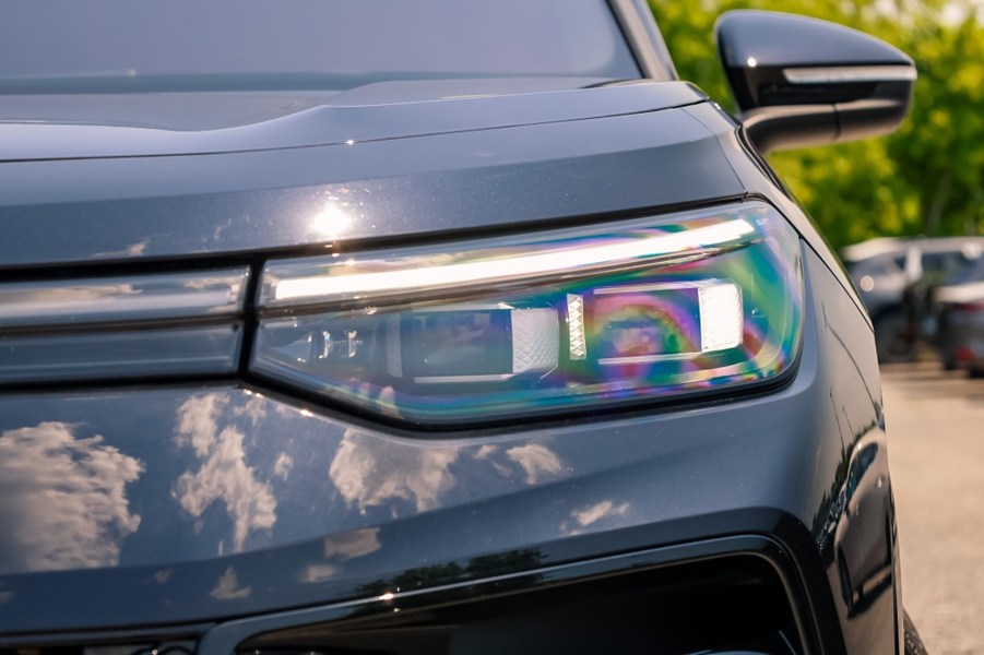 2025 Volkswagen Tiguan Highline R-Line 4MOTION