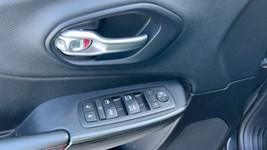 2016 Jeep Cherokee 4WD 4dr Trailhawk