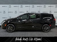2027 Chrysler Pacifica Limited AWD