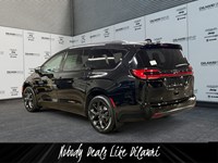 2027 Chrysler Pacifica Limited AWD
