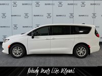 2027 Chrysler Grand Caravan SXT 2WD