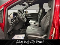 2027 Chrysler Grand Caravan SXT 2WD