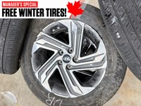 2023 Hyundai Santa Fe Preferred AWD WITH TWO SETS OF TIRES