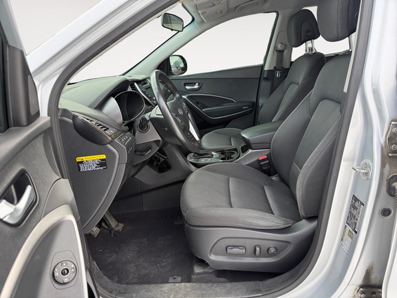 2016 Hyundai Santa Fe XL AWD 4dr 3.3L Auto Premium