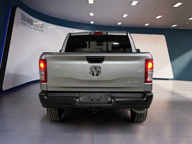 2022 RAM 1500 Tradesman 4x4 Crew Cab 5'7" Box