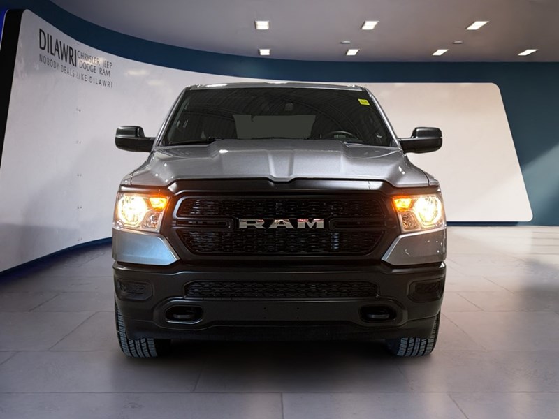 2022 RAM 1500 Tradesman 4x4 Crew Cab 5'7" Box