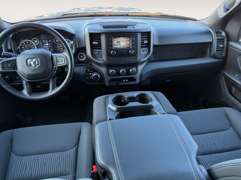 2022 RAM 1500 Tradesman 4x4 Crew Cab 5'7" Box