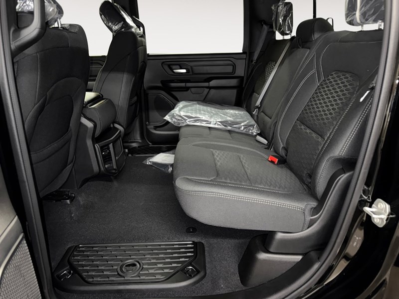 2025 RAM 1500 Tradesman 4x4 Crew Cab 5'7" Box