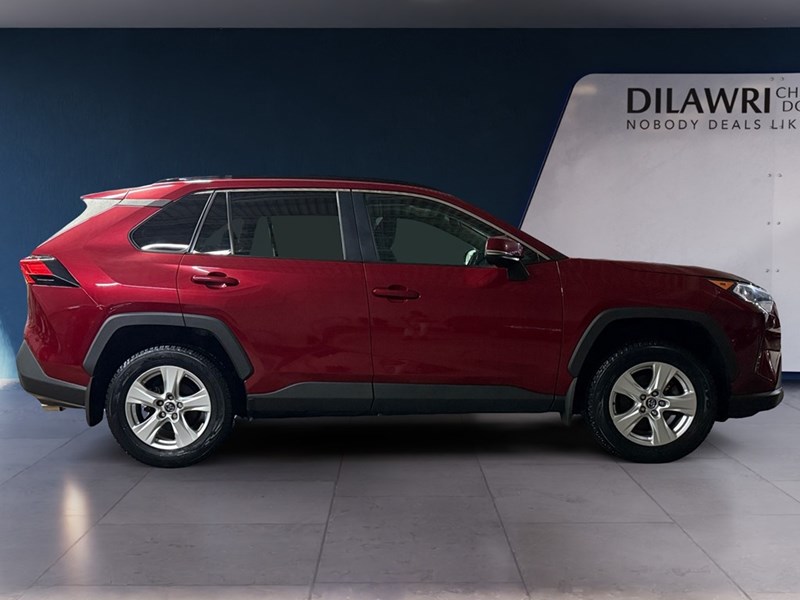 2020 Toyota RAV4 XLE AWD