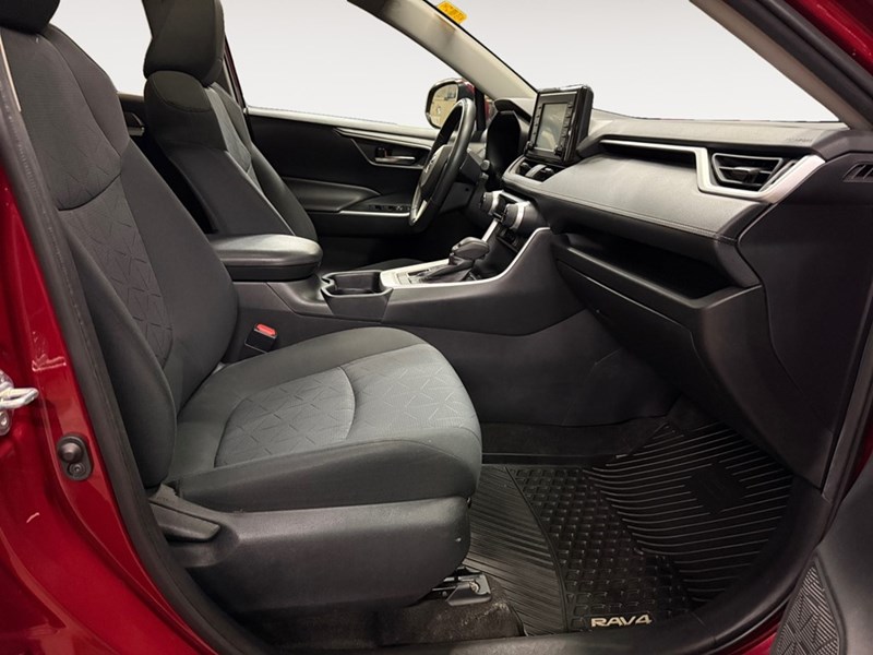 2020 Toyota RAV4 XLE AWD