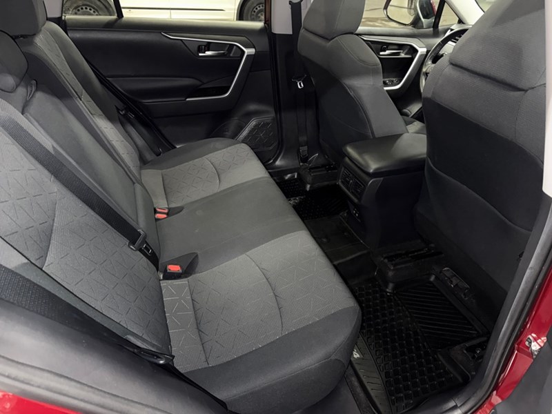2020 Toyota RAV4 XLE AWD