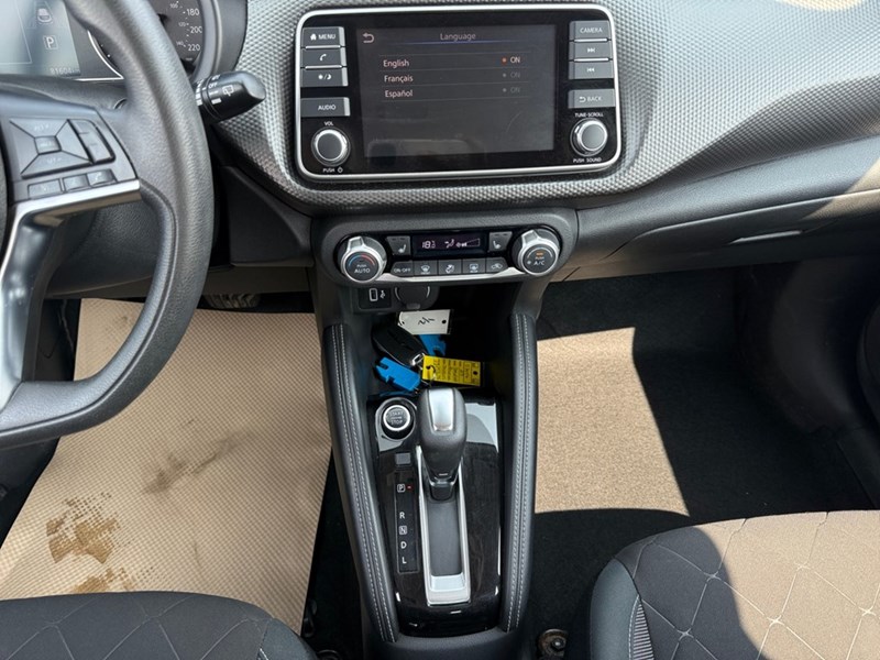 2020 Nissan Kicks SV FWD
