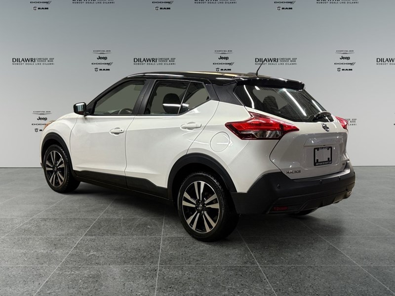 2020 Nissan Kicks SV FWD