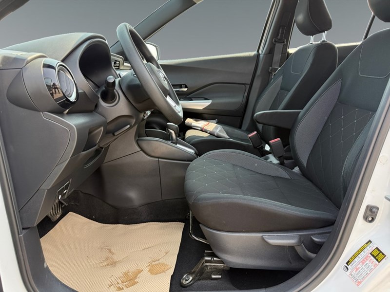 2020 Nissan Kicks SV FWD