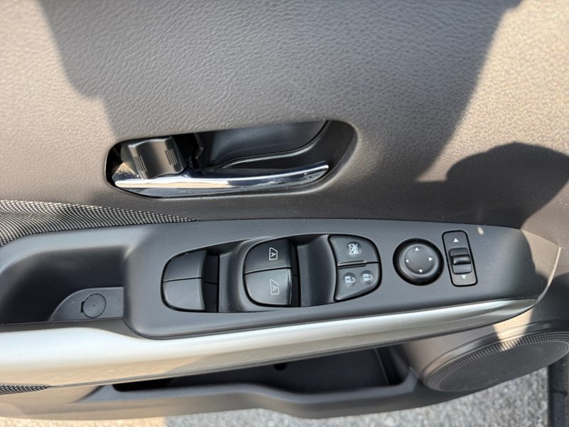 2020 Nissan Kicks SV FWD