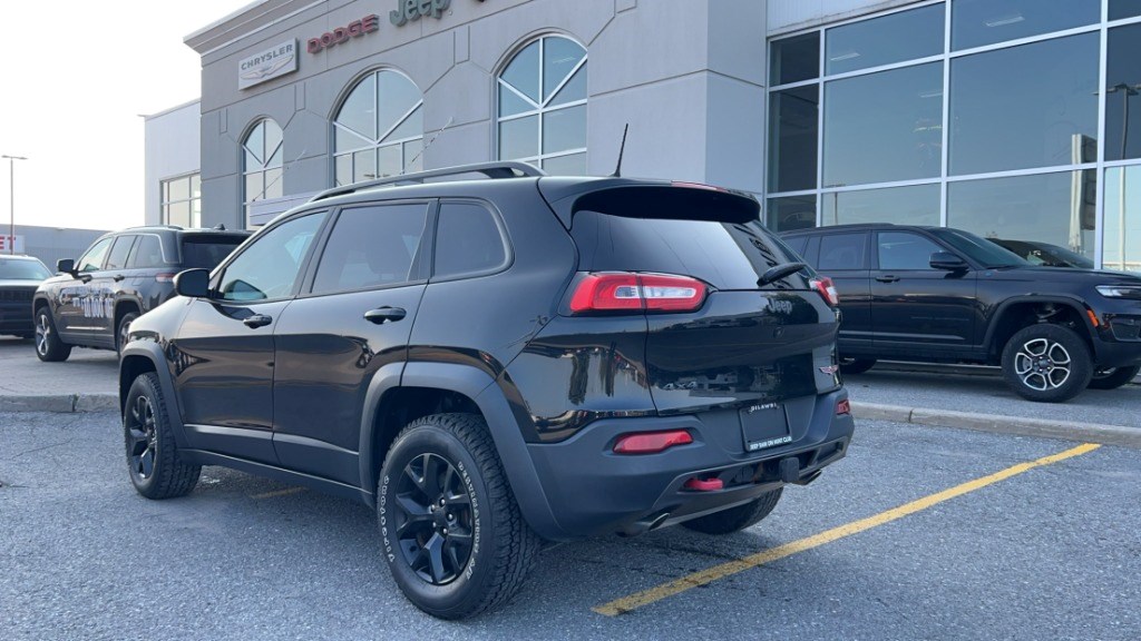 2016 Jeep Cherokee 4WD 4dr Trailhawk