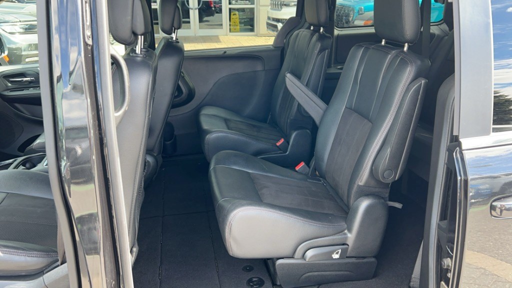 2020 Dodge Grand Caravan Premium Plus 2WD