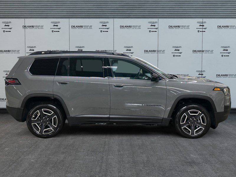 2026 Jeep Cherokee Laredo 4x4