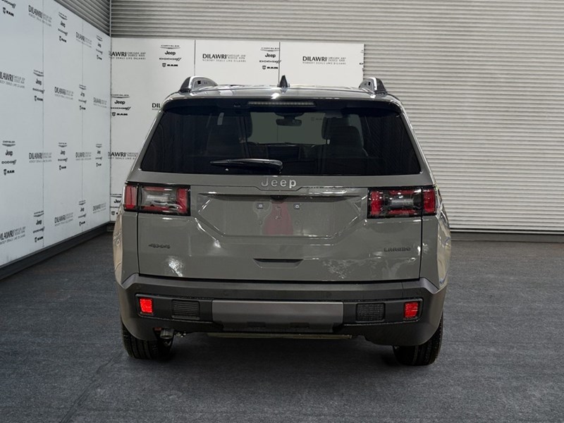 2026 Jeep Cherokee Laredo 4x4