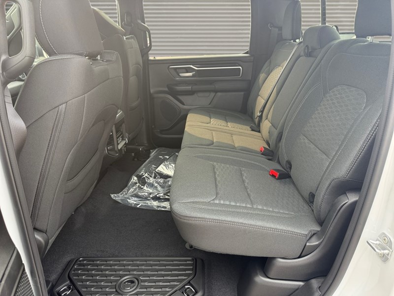 2025 RAM 1500 Big Horn 4x4 Crew Cab 5'7" Box