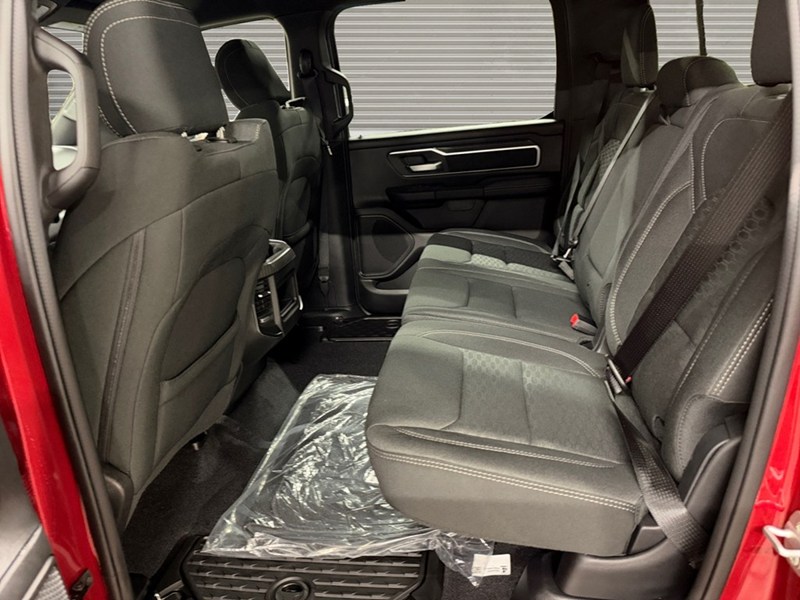 2027 RAM 1500 Big Horn 4x4 Crew Cab 5'7" Box