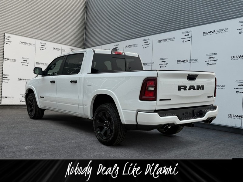 2025 RAM 1500 Big Horn Night Pkg 4x4 Crew Cab 5'7" Box
