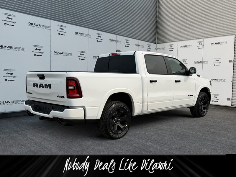2025 RAM 1500 Big Horn Night Pkg 4x4 Crew Cab 5'7" Box