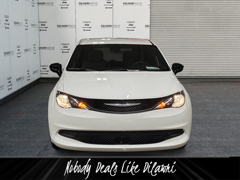 2027 Chrysler Grand Caravan SXT 2WD