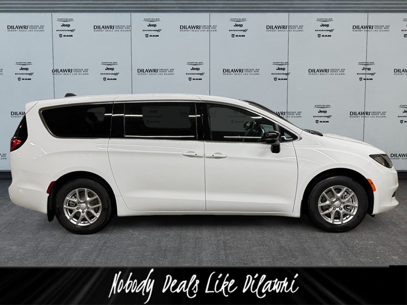 2027 Chrysler Grand Caravan SXT 2WD