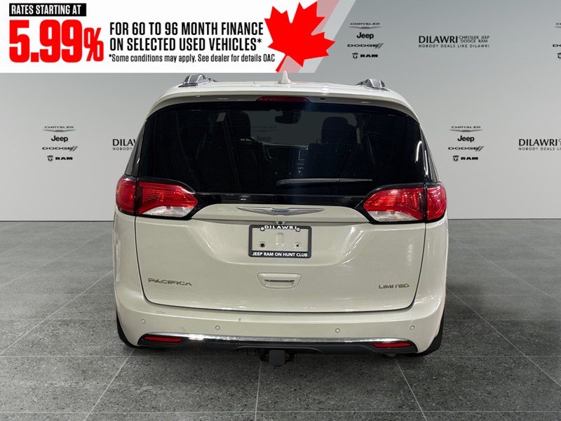 2017 Chrysler Pacifica 4dr Wgn Limited