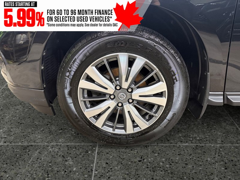 2020 Nissan Pathfinder 4x4 SL Premium