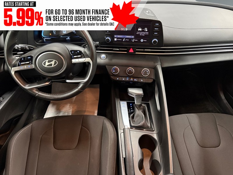 2024 Hyundai Elantra Preferred IVT