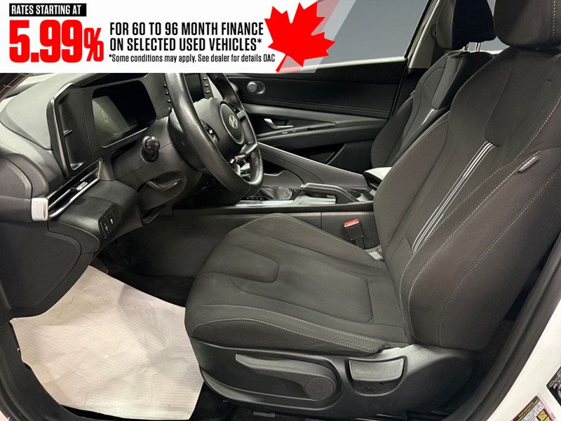 2024 Hyundai Elantra Preferred IVT
